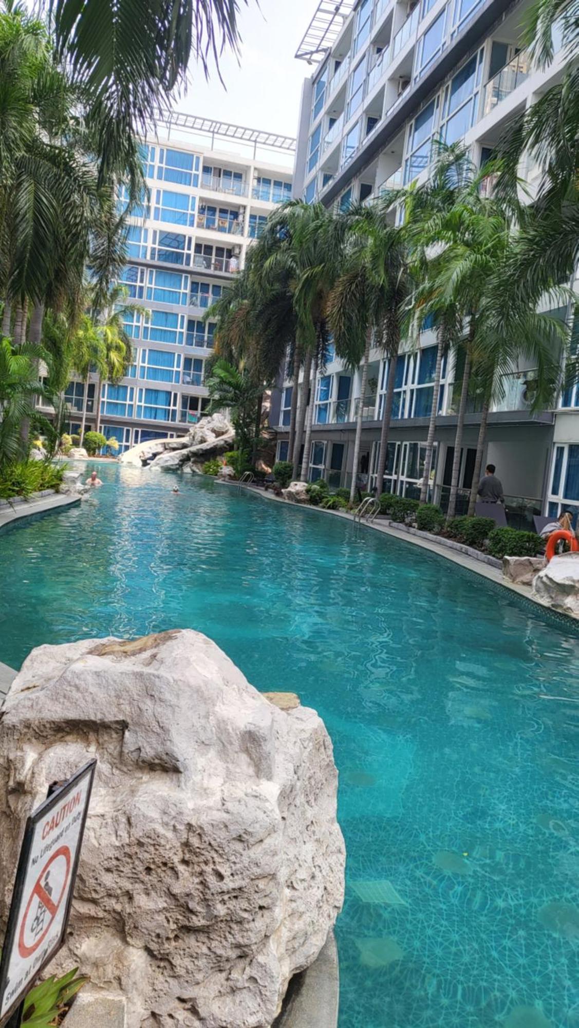 Centara Avenue Residence By Patsamon Pattaya Eksteriør bilde